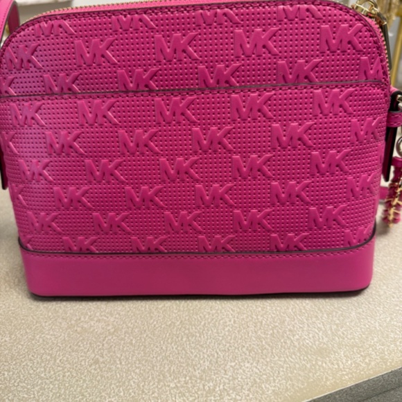 Rare Find Micheal Kors Logo Jet Charm Large Dome Crossbody Purse Hot PInk - Picture 3 of 5